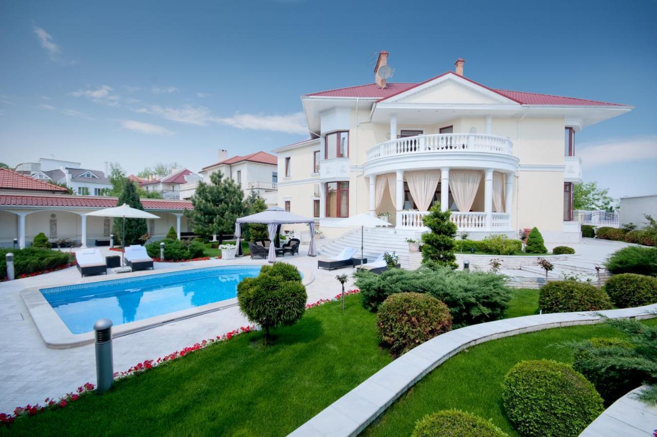 Villa Le Premier - Maestro Одеса Екстериор снимка