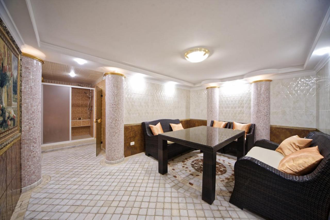 Villa Le Premier - Maestro Одеса Екстериор снимка