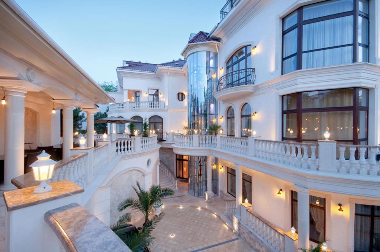 Villa Le Premier - Maestro Одеса Екстериор снимка